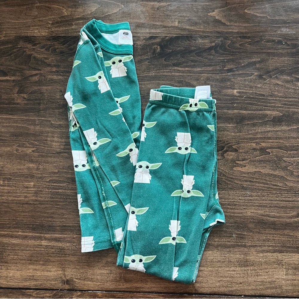 Hanna Andersson Baby Yoda pajamas
